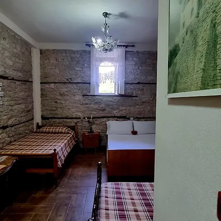 Cosena Gasthuis Gjirokastër